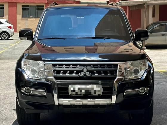 MITSUBISHI PAJERO FULL 3.8 HPE 4X4 V6 24V GASOLINA 4P AUTOMÁTICO MITSUBISHI PAJERO FULL 3.8 HPE 4X4 V6 24V GASOLINA 4P AUTOMÁTICO